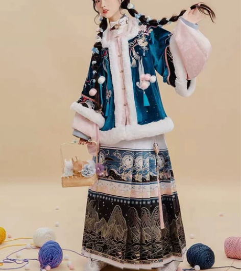 明制汉服，几乎全新，仅拍照穿过，七月夕淘宝...