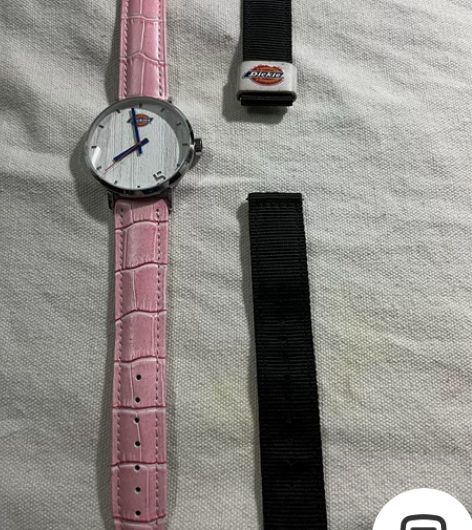 迪克斯正品手表，表带有原装黑色表带 感兴趣...