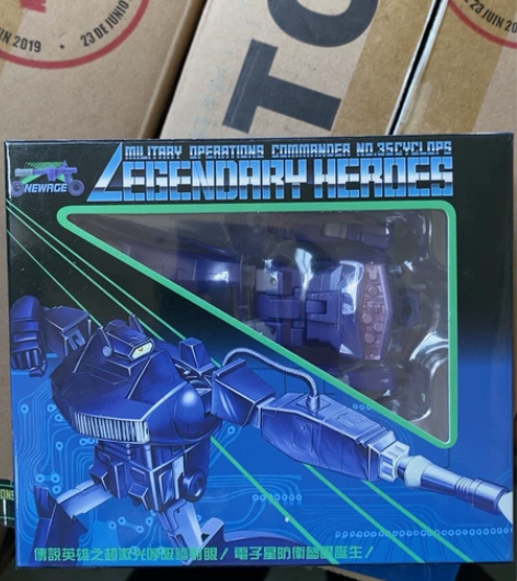 【全新现货包邮】变形金刚第三方na原色震荡...