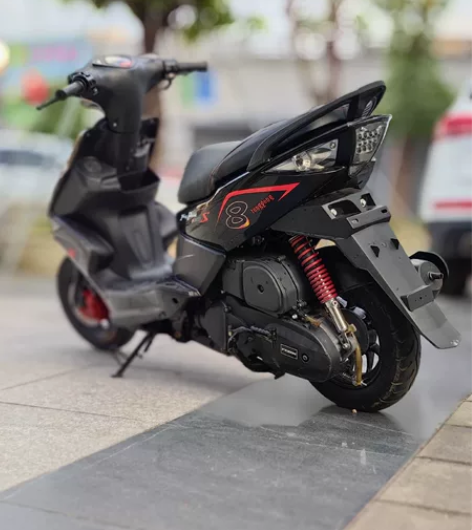 踏板摩托车！九成新雅马哈鬼火100CC踏板...