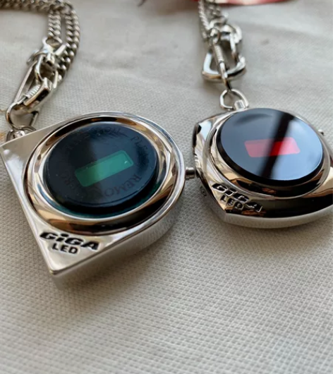 GIGA LED二极管复刻手表怀表 血鹤屏...