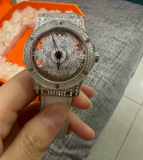 DAVENA蒂玮娜五芒星时来运转手表女款满...