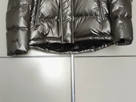 几乎全新男士羽绒服，175cm左右，L号，...