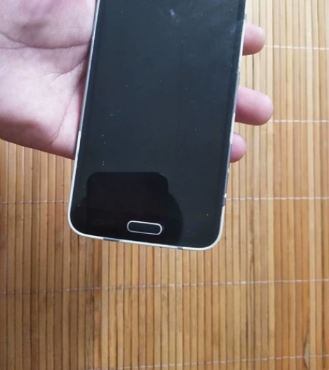 三星手机88包邮到家，爽快的老板来买。 感...