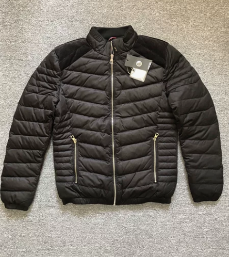 粉丝福利！全新！男士羽绒服，领标被剪了一刀...