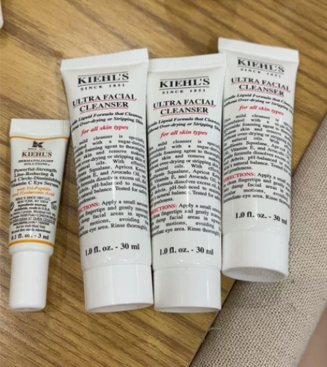 全新科颜氏高保湿泡沫洁面30ml中小样温和...