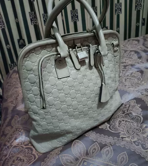 古驰 GUCCI 女士手提包，绵羊皮精制而...