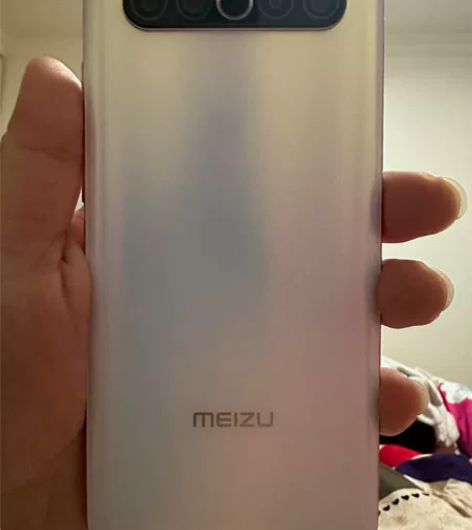 魅族17梦幻独角兽配色，白色前面版，超级好...