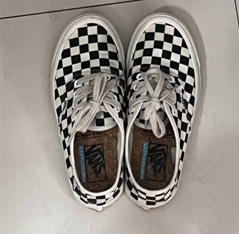 vans棋盘格37码 这个价格就别问我正不...