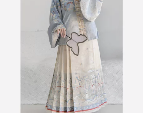 云藏月绣北极之光明制妆花立领对襟短袄织金马...