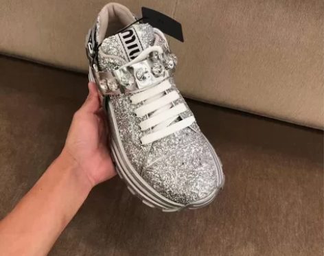 Miumiu银色钻石老爹鞋 37码 所售商...