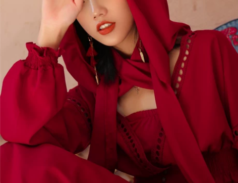 茶卡盐湖旅游裙子红色连衣裙女显瘦海边度假民...