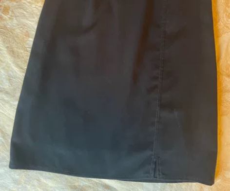 专柜黑色前侧开叉一步裙包臀裙气质中裙显瘦通...