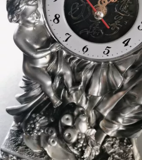 树脂人物造型电子座钟，人物花篮瓜果栩栩如生...