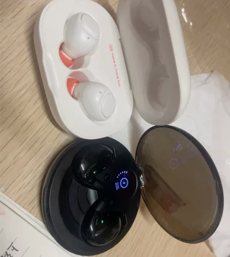 联想，海威特，诺必行耳机9成新 两个包邮 ...