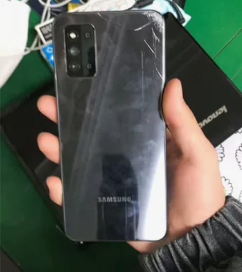 三星f52 5G手机  8+128 除后盖...