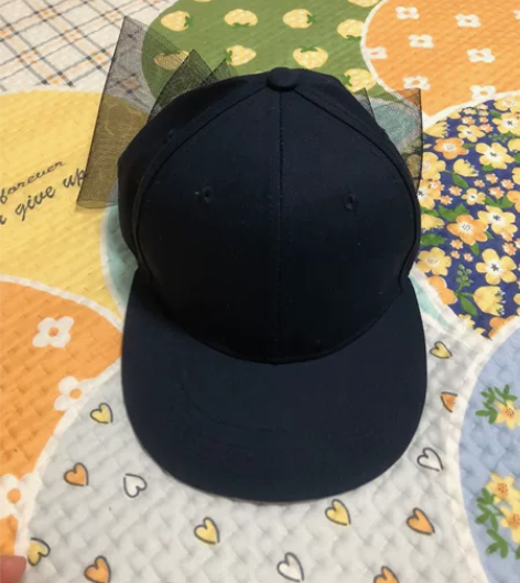 棒球帽，蝴蝶结可拆卸，可以搭配不同风格，尺...