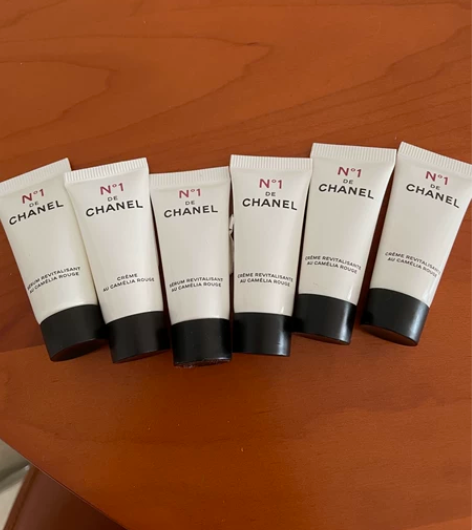 香奈儿山茶花1号精华 30ml 5ml6打...