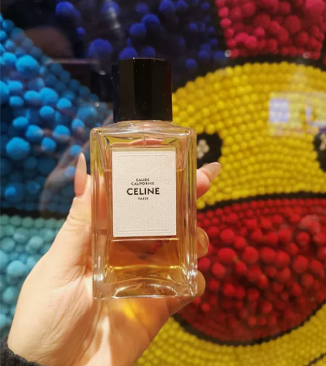 celine加州香水 当时纠结了好久选的这...