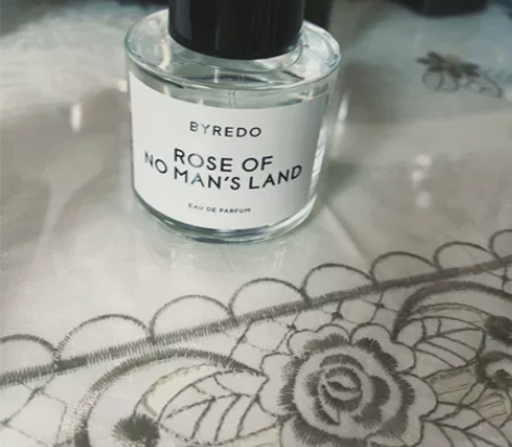 无人区玫瑰香水 代购买的喷啦一两次怀孕了用...