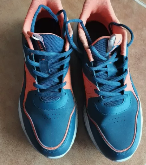 安踏男大童运动鞋，皮面，40码，60包邮，...