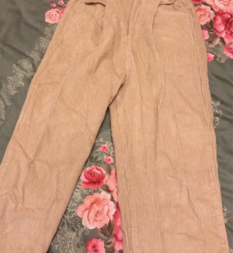 全新韩国代购入阔腿裤 颜色是米色 裤子外面...