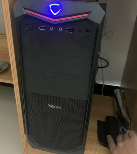 出个人闲置电脑,windows 7版本,英...