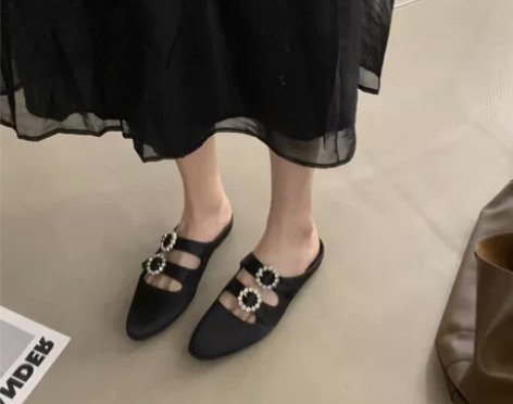 春天家 复古仙女甜美水钻扣半拖圆头低跟玛丽...