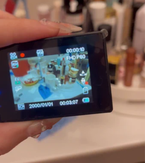 山狗水下摄像机  就去新加坡用过一次 后面...