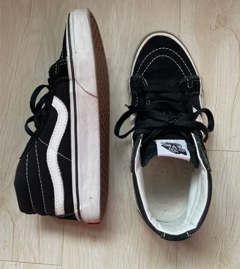 vans高帮，37.5的 鞋跟正常磨损，这...