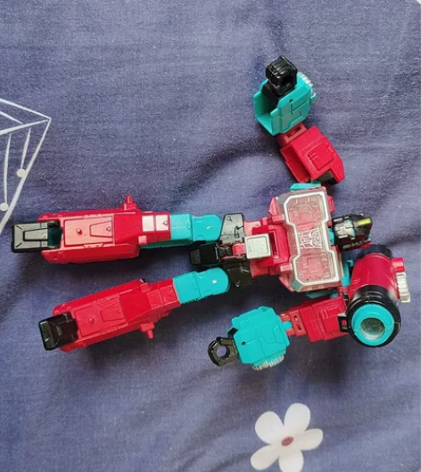 变形金刚泰坦归来日版感知器无武器无损 寄出...