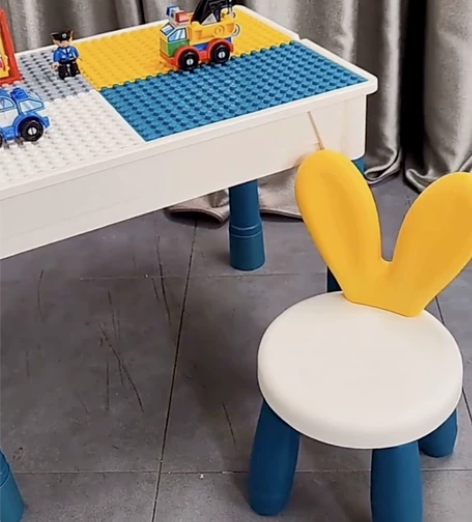 全新儿童多功能积木桌子益智拼装玩具大颗粒男...