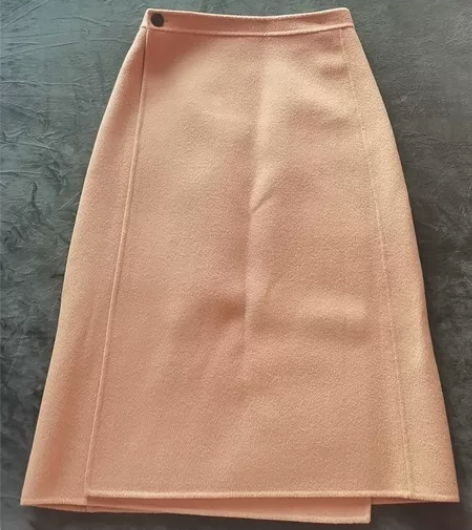 实体店购入羊毛A字裙，出闲置 腰围70-7...