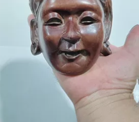 创汇时期，龙眼木，面具木雕，品相如图，售出...