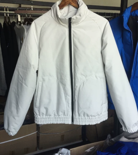 马克华菲男士羽绒服 80白鸭绒，很蓬松，后...