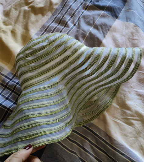 草帽，百货公司买的，质量不错，30一顶，两...