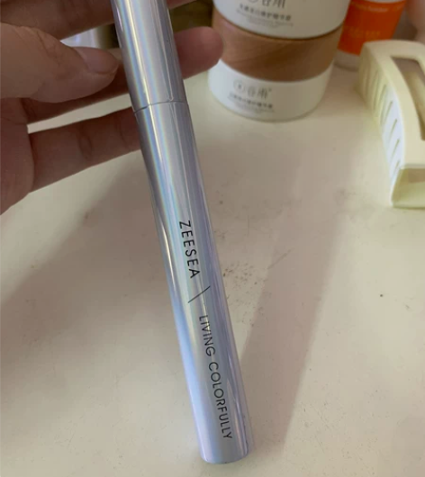 【滋色】睫毛膏黑色 用过俩次，不包邮