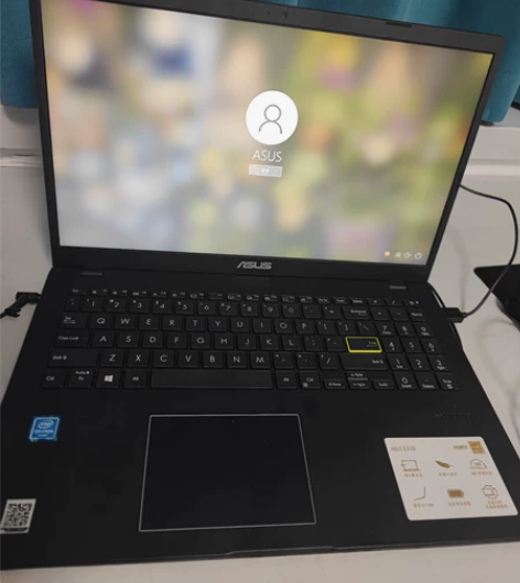 22年5月底全新，华硕e510m笔记本。使...