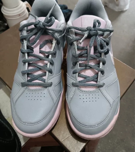 耐克女士运动鞋38码正品2手物品拍时谨慎不...