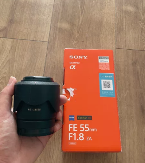 索尼55mm F1.8人像定焦镜头 镜头使...