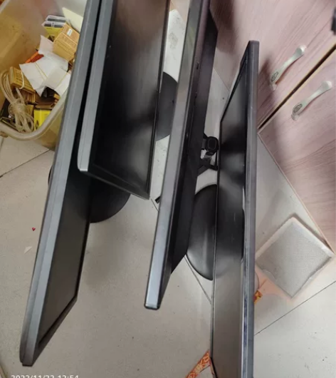 闲置办公用 台式电脑 一共4 台 显示屏主...