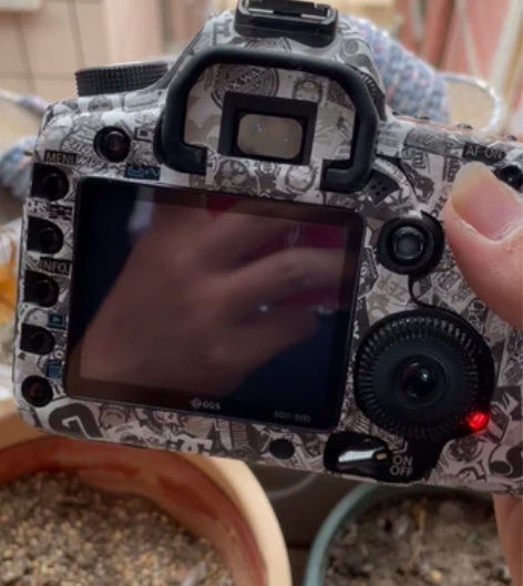 佳能5D2全画幅单反，功能正常，成色差贴了...