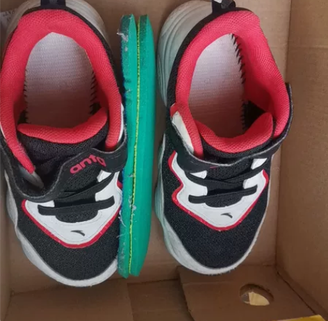 安踏童鞋27码 感兴趣的话点“我想要”和我...