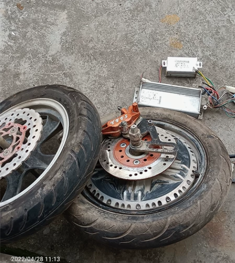 城市猎人前后碟刹，电机一套，感兴趣的请留言...