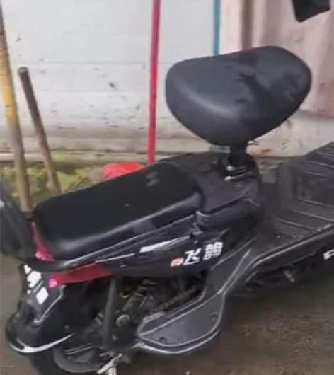 飞鸽电动车最高35码，电池48V20a四个...