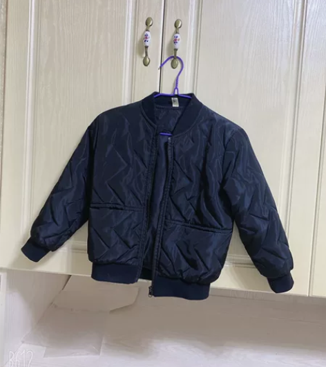 夹棉棒球外套120码，黑色百搭 （拍下不退...