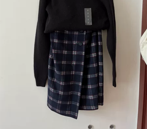 日本学生裙羊毛伞裙 质量非常好，没有穿过 ...