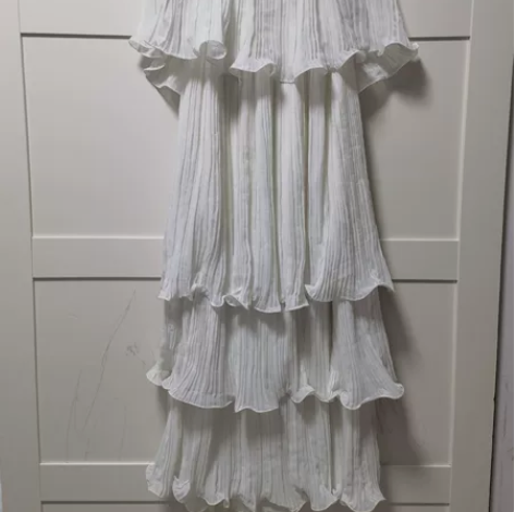 雪纺蛋糕裙，连衣裙，白色， 实体店购入，一...