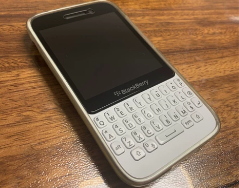 BlackBerry黑莓Q5 全键盘手机 ...