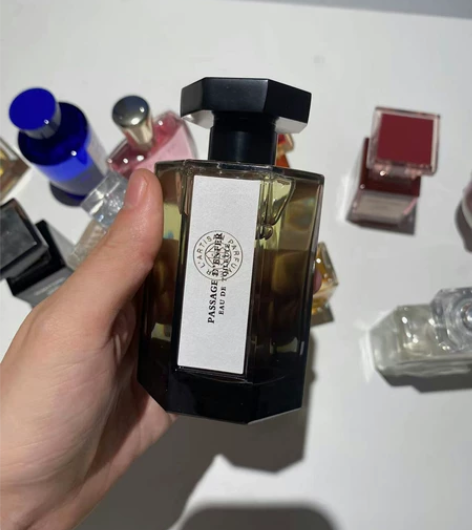 闲置出香水 断舍离 闲置自用香水 冥府...